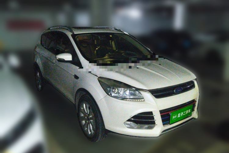 Used Ford Kuga 2015 1.5L GTDi Four-Wheel-Drive Elite Model Front Right 45 Deg