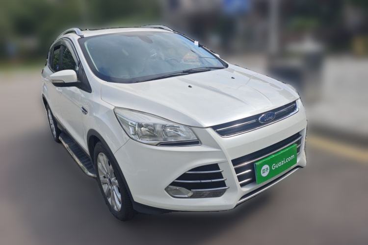 Used Ford Kuga 2015 1.5L GTDi Two-Wheel Drive Fashion Edition Front Right 45 Deg