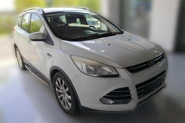 Used Ford Kuga 2015 1.5L GTDi Two-Wheel Drive Fashion Edition Front Right 45 Deg