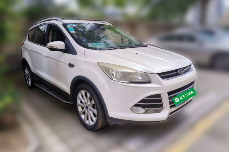 Used Ford Kuga 2015 1.5L GTDi Two-Wheel Drive Fashion Edition Front Right 45 Deg