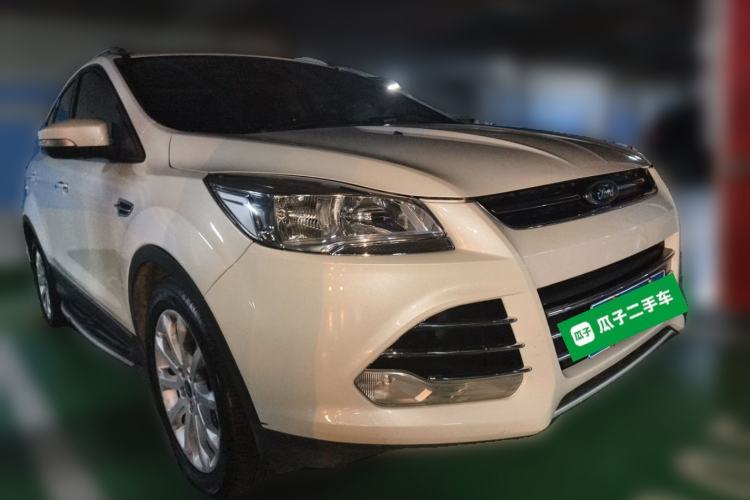 Used Ford Kuga 2015 2.0L GTDi Four-Wheel Drive Elite Model Front Right 45 Deg