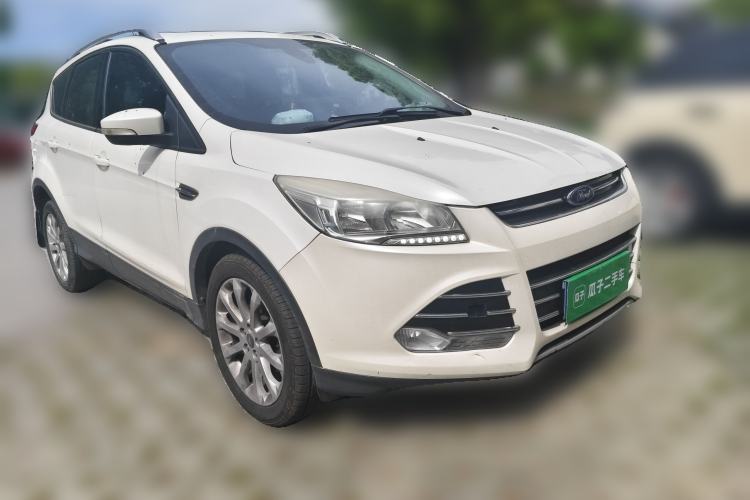Used Ford Kuga 2015 1.5L GTDi Two-Wheel Drive Fashion Edition Front Right 45 Deg