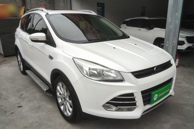 Used Ford Kuga 2015 1.5L GTDi Two-Wheel Drive Fashion Edition Front Right 45 Deg
