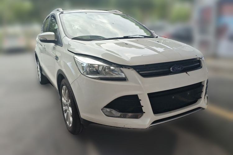 Used Ford Kuga 2015 1.5L GTDi Two-Wheel-Drive Comfort Model Front Right 45 Deg