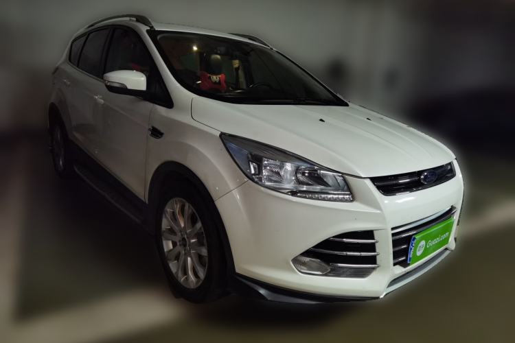 Used Ford Kuga 2015 1.5L GTDi Two-Wheel Drive Fashion Edition Front Right 45 Deg