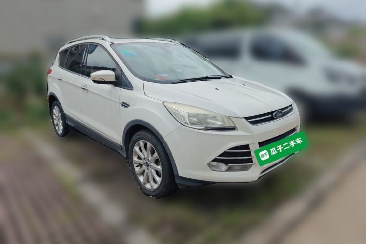 Used Ford Kuga 2015 2.0L GTDi Four-Wheel Drive Elite Model Front Right 45 Deg