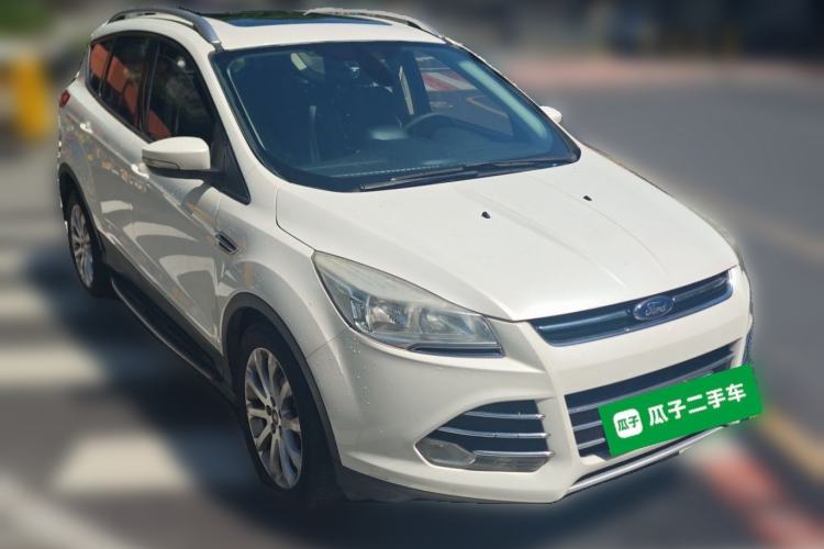 Used Ford Kuga 2015 1.5L GTDi Two-Wheel Drive Fashion Edition Front Right 45 Deg