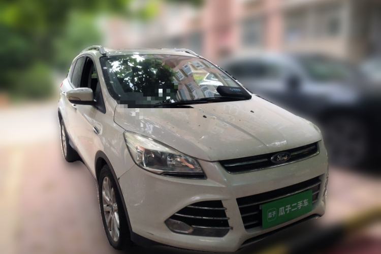 Used Ford Kuga 2015 2.0L GTDi Four-Wheel Drive Elite Model Front Right 45 Deg