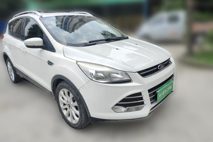 Used Ford Kuga 2015 1.5L GTDi Two-Wheel Drive Fashion Edition Front Right 45 Deg
