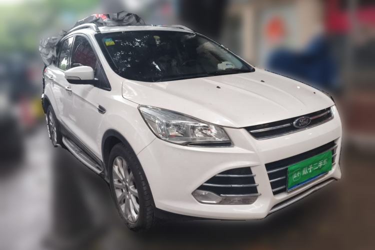 Used Ford Kuga 2015 2.0L GTDi Four-Wheel Drive Elite Model Front Right 45 Deg