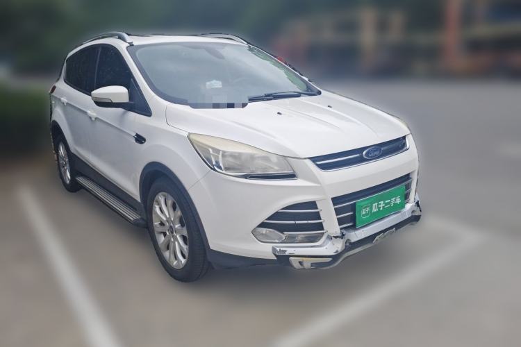 Used Ford Kuga 2015 1.5L GTDi Two-Wheel Drive Fashion Edition Front Right 45 Deg