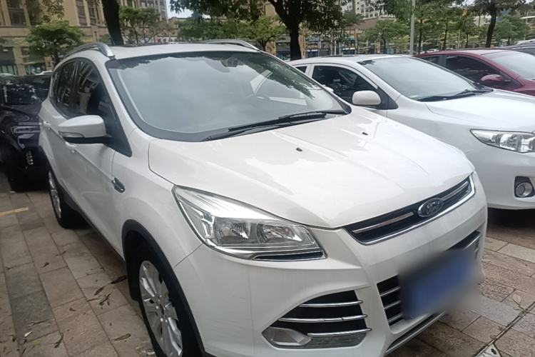 Used Ford Kuga 2015 1.5L GTDi Two-Wheel Drive Fashion Edition Front Right 45 Deg