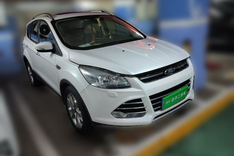 Used Ford Kuga 2015 2.0L GTDi Four-Wheel Drive Prestige Model Front Right 45 Deg