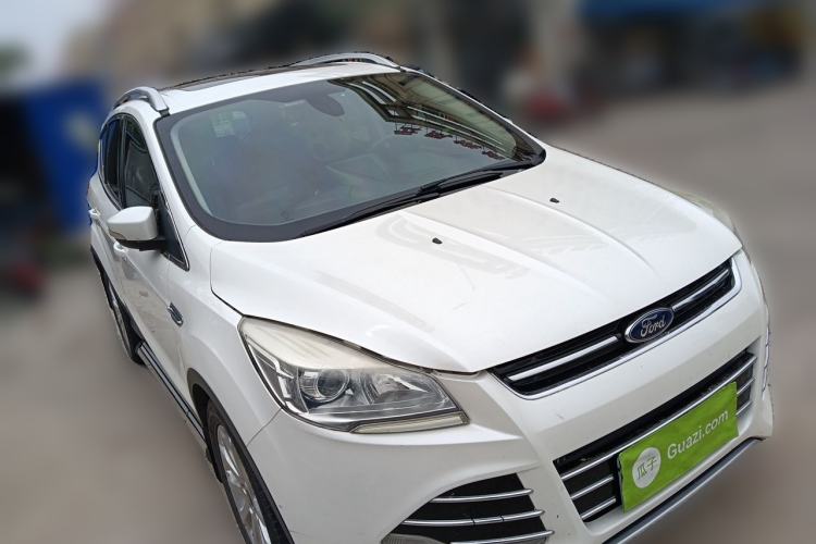 Used Ford Kuga 2015 1.5L GTDi Two-Wheel Drive Fashion Edition Front Right 45 Deg