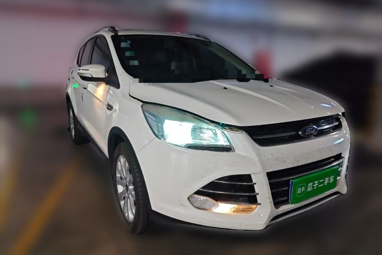 Used Ford Kuga 2015 1.5L GTDi Two-Wheel Drive Fashion Edition Front Right 45 Deg