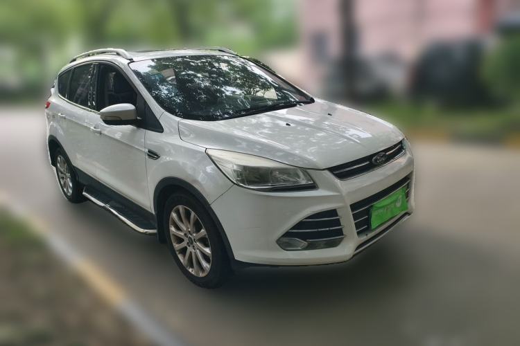 Used Ford Kuga 2015 1.5L GTDi Two-Wheel Drive Fashion Edition Front Right 45 Deg