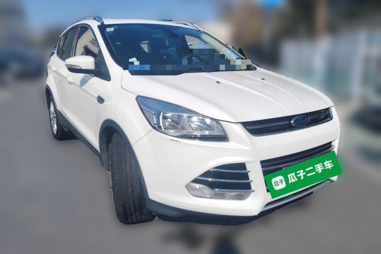 Used Ford Kuga 2015 1.5L GTDi Two-Wheel Drive Fashion Edition Front Right 45 Deg