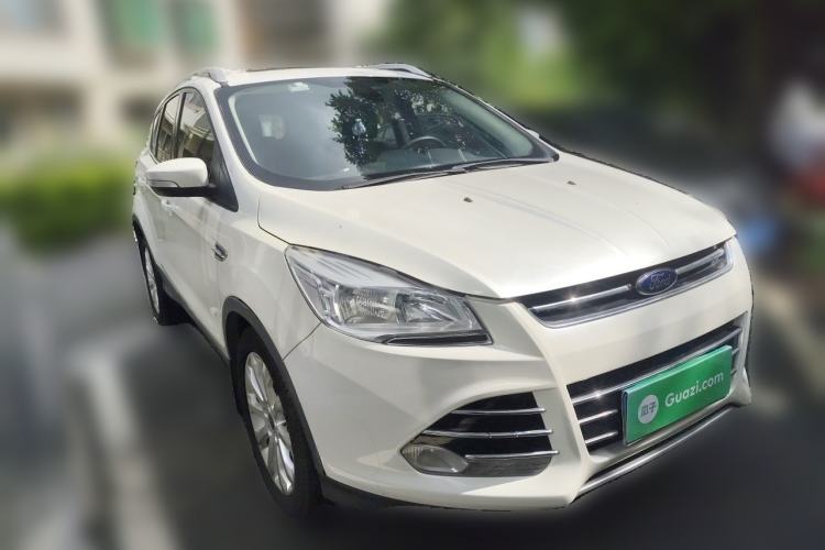 Used Ford Kuga 2015 1.5L GTDi Two-Wheel Drive Fashion Edition Front Right 45 Deg
