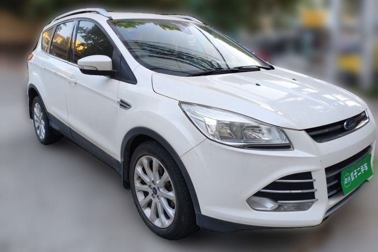 Used Ford Kuga 2015 1.5L GTDi Two-Wheel Drive Fashion Edition Front Right 45 Deg
