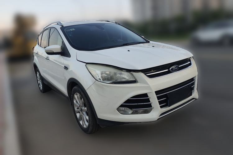 Used Ford Kuga 2015 2.0L GTDi Four-Wheel Drive Elite Model Front Right 45 Deg