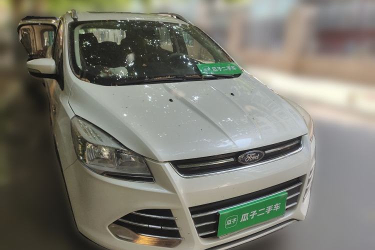 Used Ford Kuga 2015 1.5L GTDi Two-Wheel Drive Fashion Edition Front Right 45 Deg