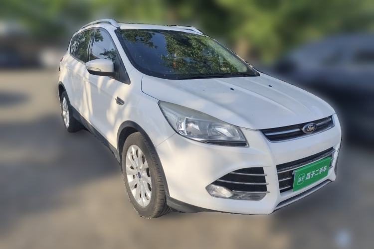Used Ford Kuga 2015 1.5L GTDi Two-Wheel Drive Fashion Edition Front Right 45 Deg