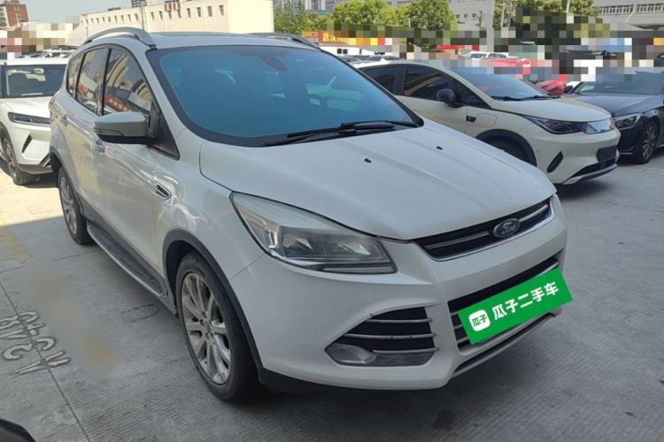 Used Ford Kuga 2015 1.5L GTDi Two-Wheel Drive Fashion Edition Front Right 45 Deg