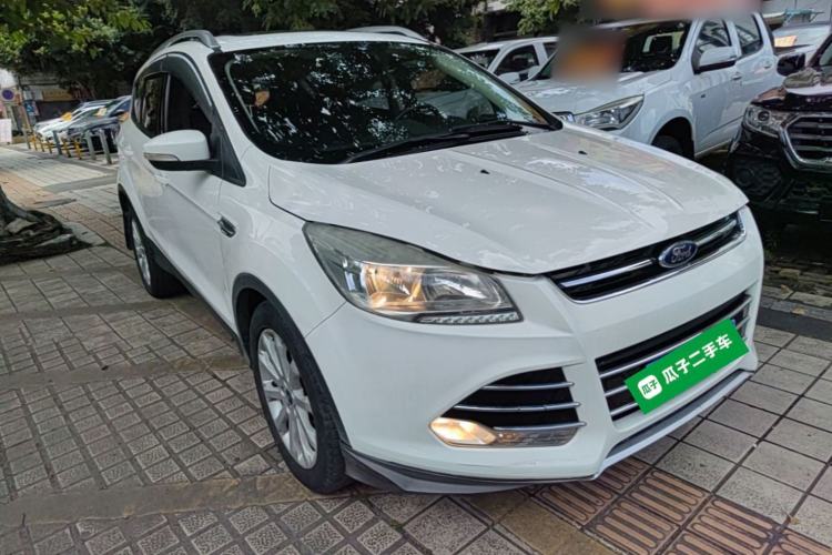 Used Ford Kuga 2015 1.5L GTDi Two-Wheel Drive Fashion Edition Front Right 45 Deg