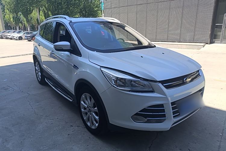 Used Ford Kuga 2015 1.5L GTDi Two-Wheel Drive Fashion Edition Front Right 45 Deg