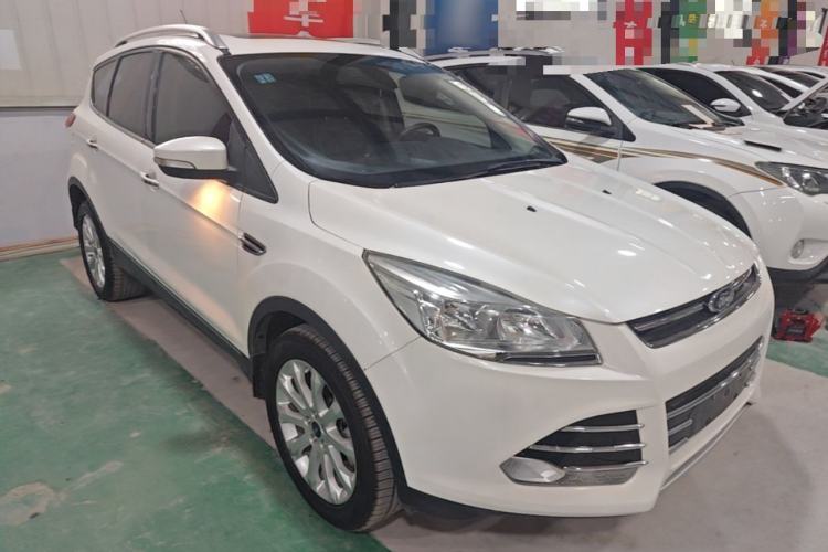 Used Ford Kuga 2015 2.0L GTDi Four-Wheel Drive Elite Model Front Right 45 Deg