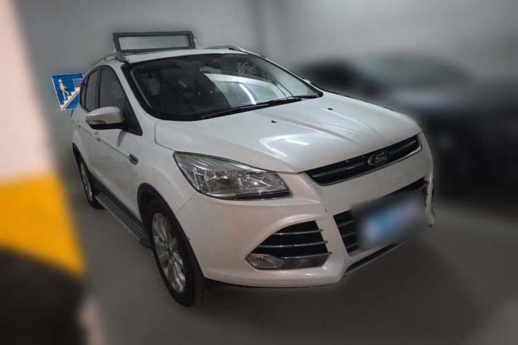 Used Ford Kuga 2015 1.5L GTDi Two-Wheel Drive Fashion Edition Front Right 45 Deg