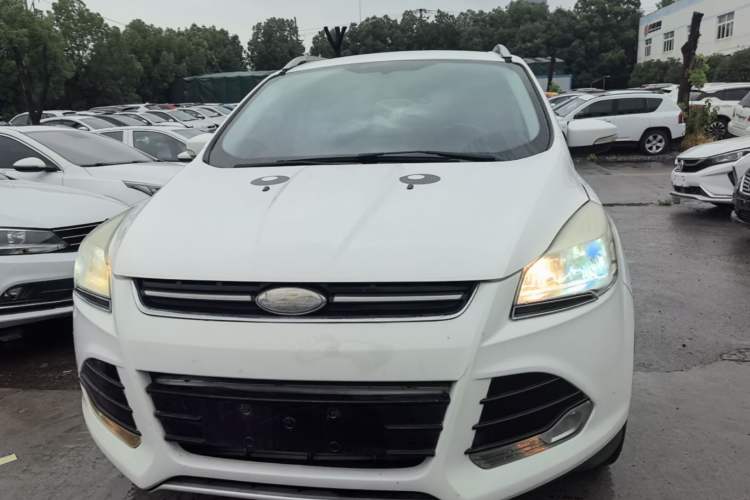 Used Ford Kuga 2015 1.5L GTDi Two-Wheel-Drive Comfort Model Front