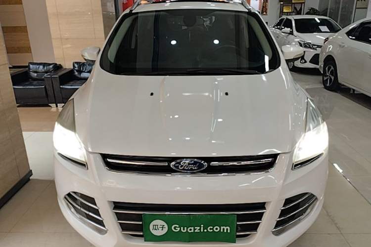Used Ford Kuga 2015 1.5L GTDi Two-Wheel Drive Fashion Edition Front