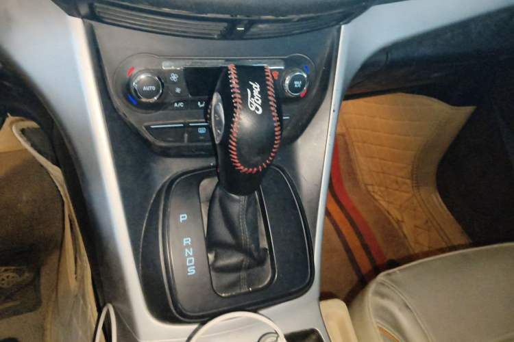 Used Ford Kuga 2015 1.5L GTDi Two-Wheel-Drive Comfort Model Gear Lever
