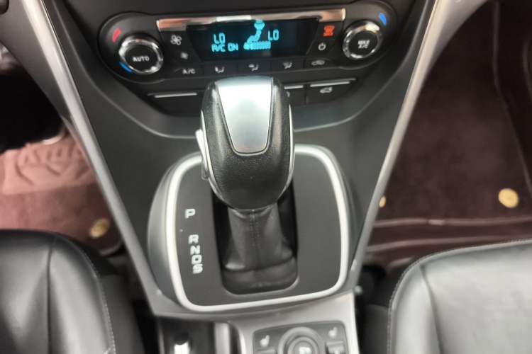 Used Ford Kuga 2015 1.5L GTDi Four-Wheel-Drive Elite Model Gear Lever