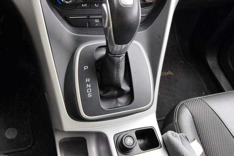 Used Ford Kuga 2015 1.5L GTDi Two-Wheel Drive Fashion Edition Gear Lever