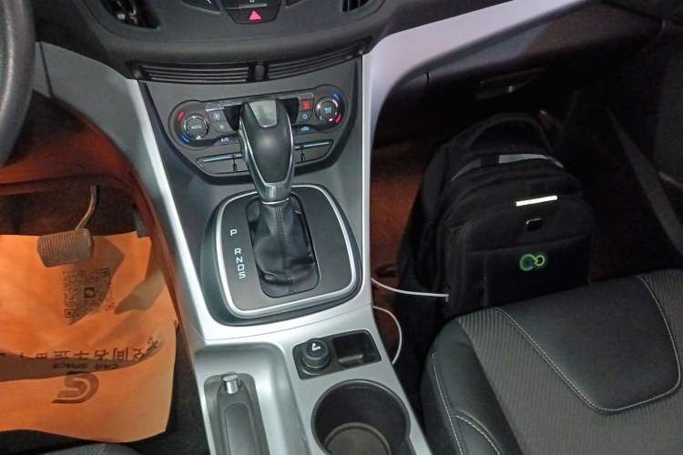 Used Ford Kuga 2015 1.5L GTDi Two-Wheel Drive Fashion Edition Gear Lever