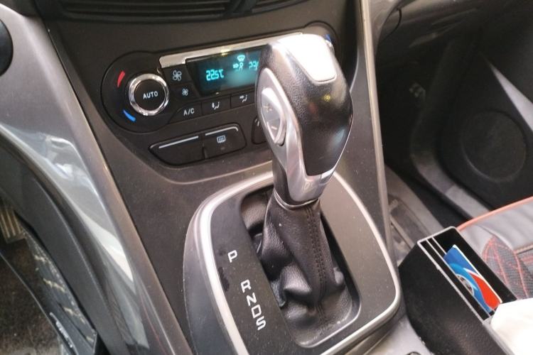Used Ford Kuga 2015 1.5L GTDi Four-Wheel-Drive Elite Model Gear Lever