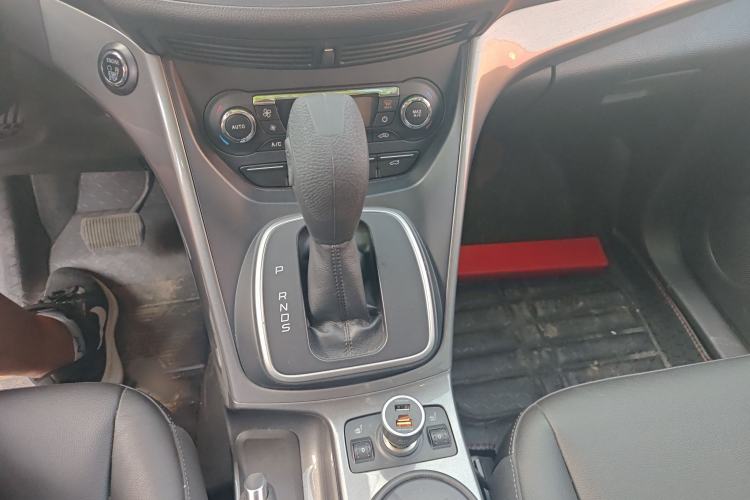 Used Ford Kuga 2015 2.0L GTDi Four-Wheel Drive Elite Model Gear Lever