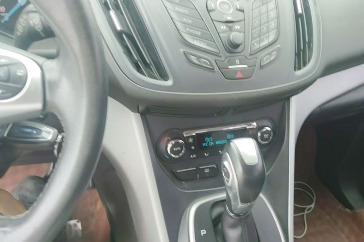 Used Ford Kuga 2015 1.5L GTDi Two-Wheel Drive Fashion Edition Gear Lever