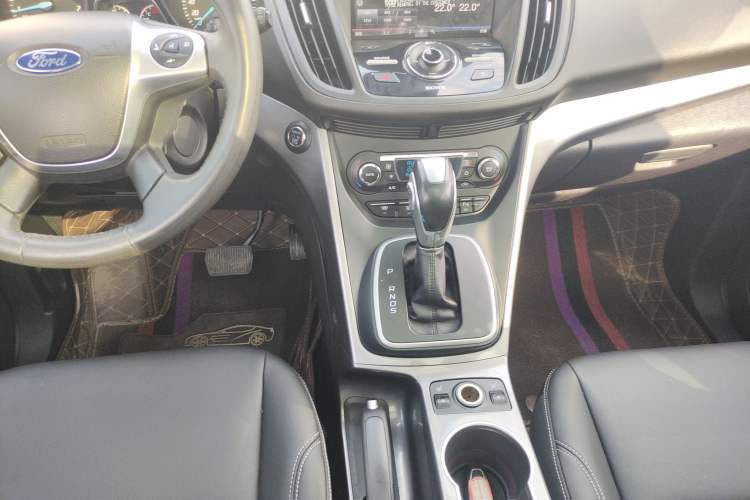 Used Ford Kuga 2015 2.0L GTDi Four-Wheel Drive Prestige Model Gear Lever