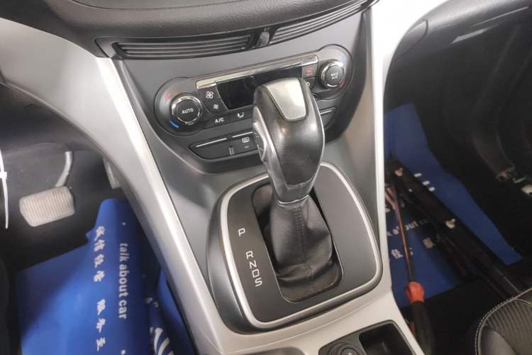 Used Ford Kuga 2015 1.5L GTDi Two-Wheel Drive Fashion Edition Gear Lever