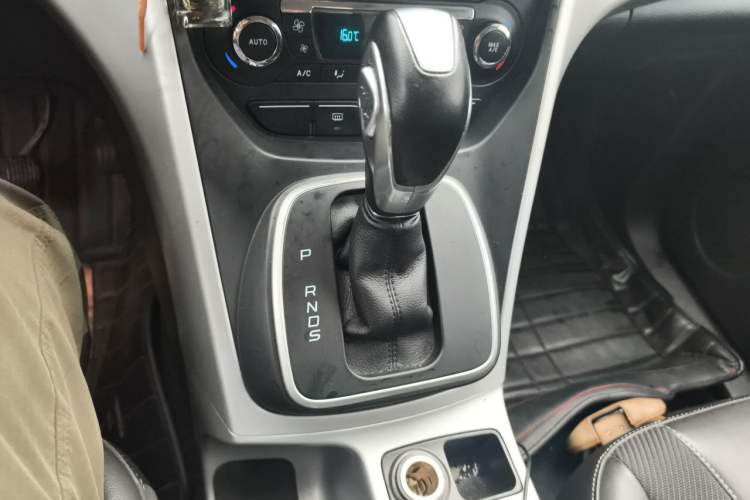 Used Ford Kuga 2015 1.5L GTDi Two-Wheel Drive Fashion Edition Gear Lever