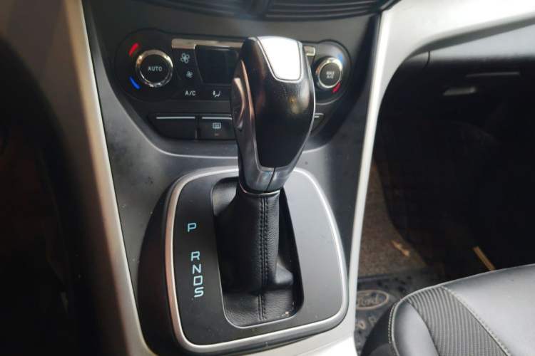 Used Ford Kuga 2015 1.5L GTDi Two-Wheel Drive Fashion Edition Gear Lever
