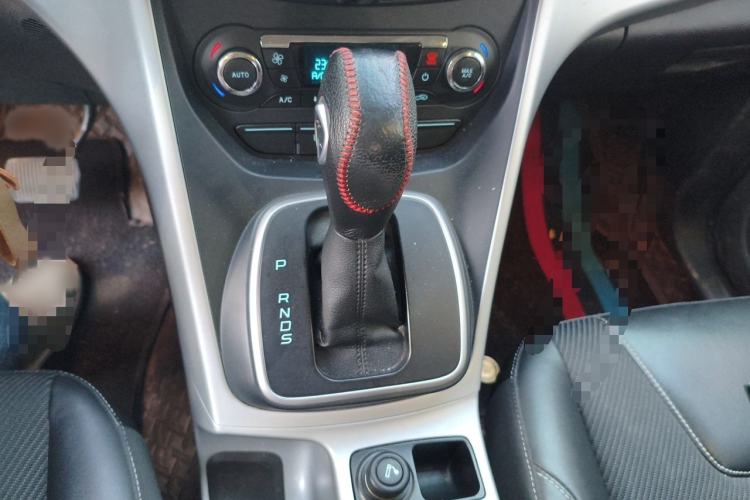 Used Ford Kuga 2015 1.5L GTDi Two-Wheel Drive Fashion Edition Gear Lever