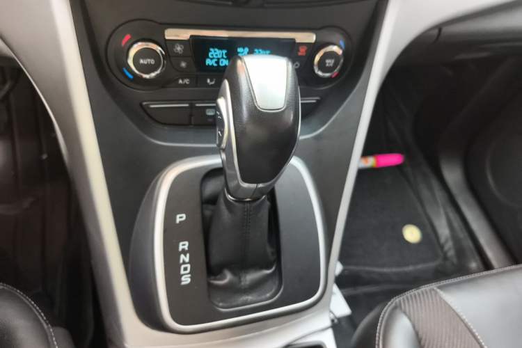 Used Ford Kuga 2015 1.5L GTDi Two-Wheel Drive Fashion Edition Gear Lever