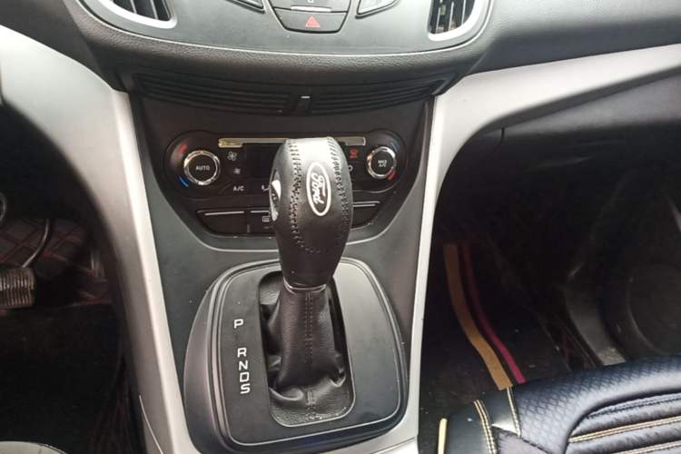 Used Ford Kuga 2015 1.5L GTDi Two-Wheel-Drive Comfort Model Gear Lever