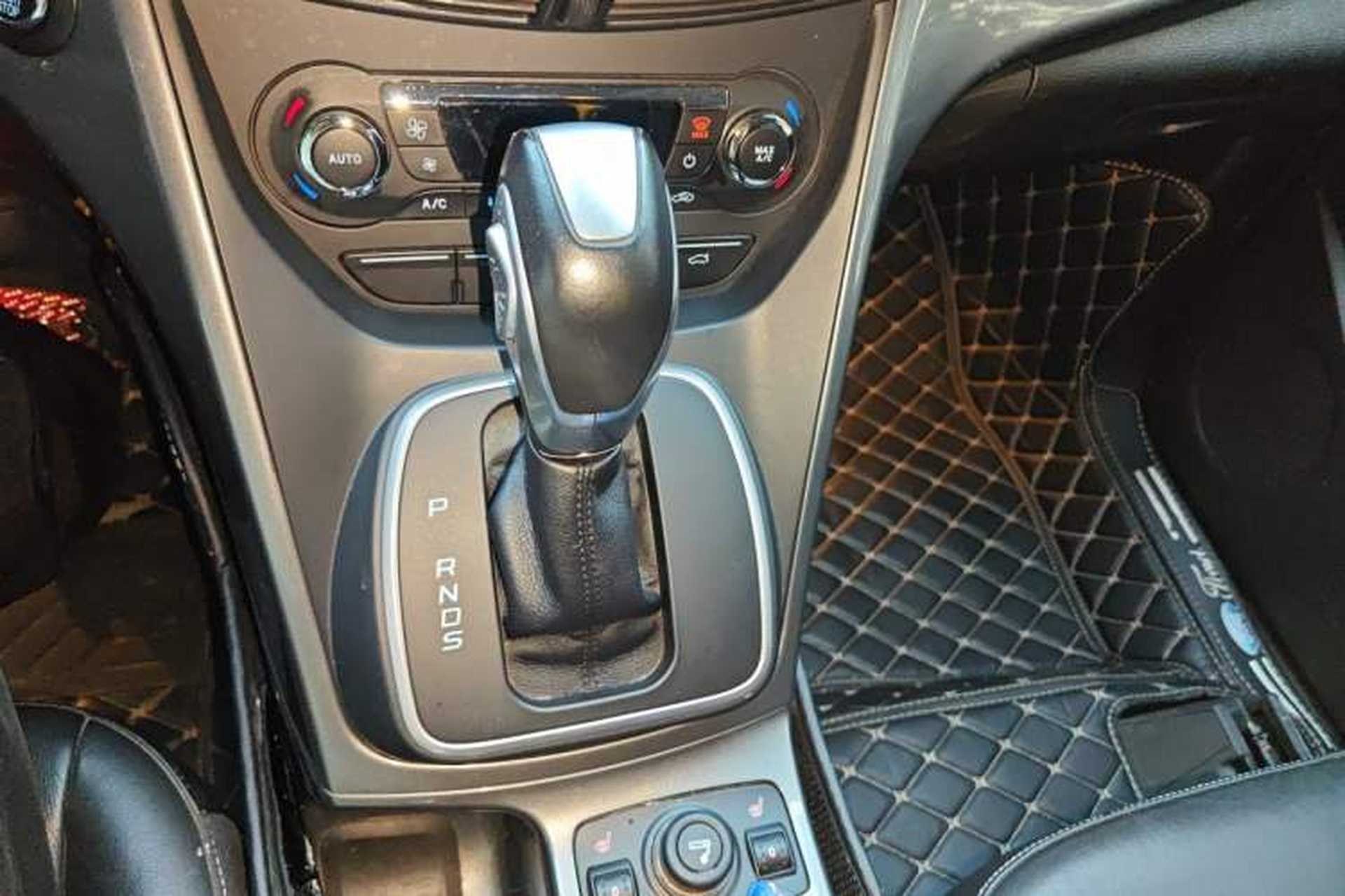 Used Ford Kuga 2015 1.5L GTDi Four-Wheel-Drive Elite Model Gear Lever