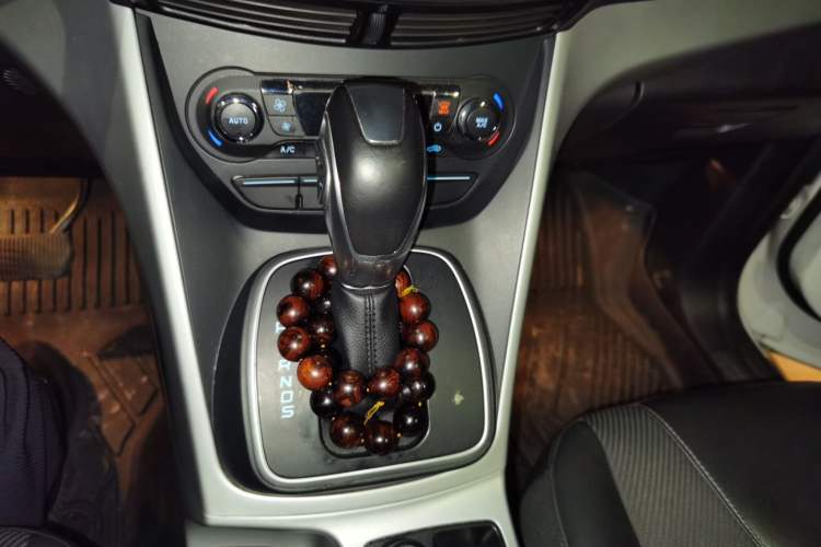 Used Ford Kuga 2015 1.5L GTDi Two-Wheel Drive Fashion Edition Gear Lever