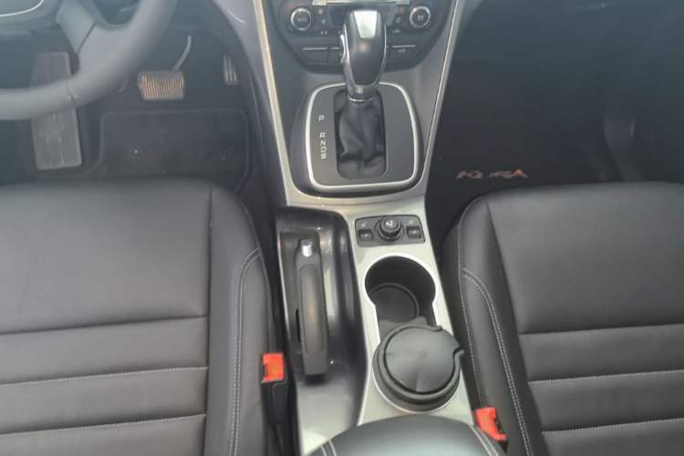Used Ford Kuga 2015 1.5L GTDi Four-Wheel-Drive Elite Model Gear Lever
